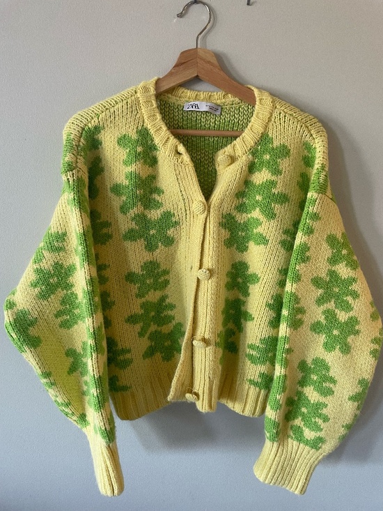 Zara Sweaters - Zara Yellow and Green Thick Knit Floral Button Up Sweater, Size M